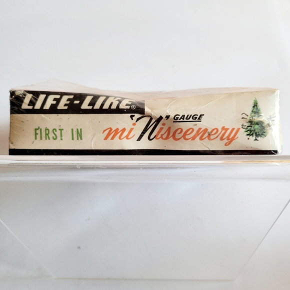 Vintage Pack of 3 miNiscenery Evergreen Trees by Life-Like Products, Inc - Picture 6 of 6